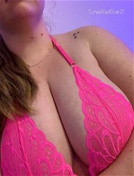 Photo by CurvesNextDoor21 with the username @CurvesNextDoor21, who is a verified user,  October 4, 2021 at 12:34 AM. The post is about the topic Beautiful Breasts and the text says 'Trying out a new outfit today, do you think I look good in pink? 💖☺️'