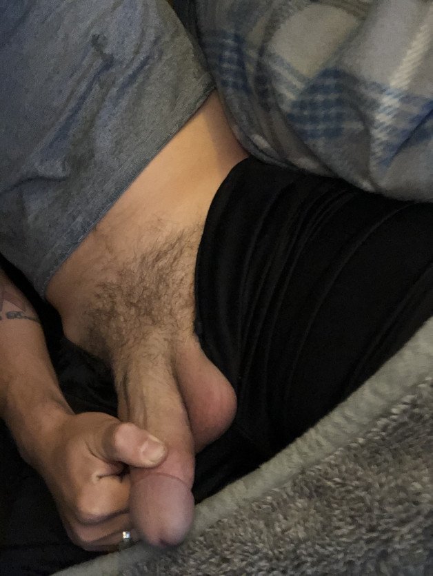 Photo by countrystoner with the username @backfortyblazin,  September 29, 2021 at 5:13 PM. The post is about the topic Rate my pussy or dick and the text says '#country #whitedick #handjob'