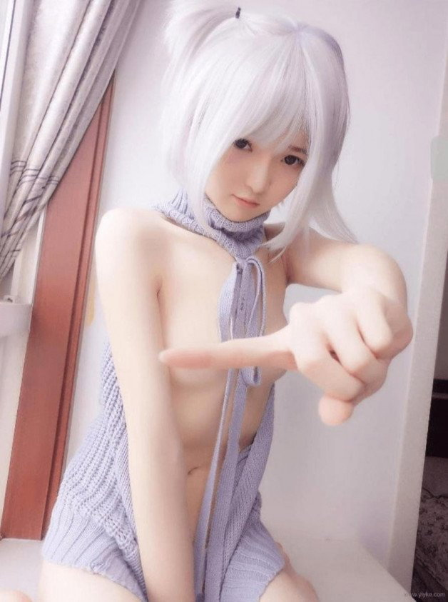 Photo by CosplayAsia with the username @CosplayAsia,  October 21, 2021 at 7:18 PM and the text says 'Best Asian NSFW cosplay wait you on cosplayasia.xyz'