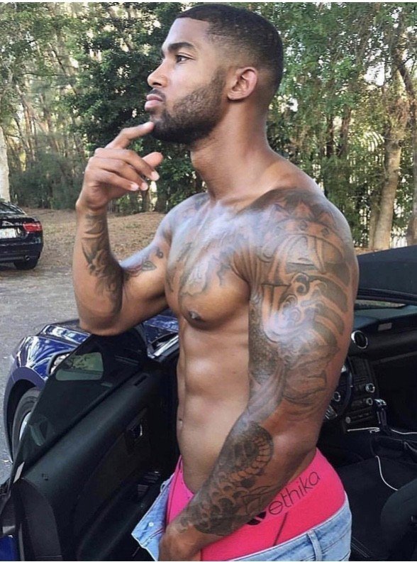 Photo by Headgame with the username @Headgame,  November 19, 2021 at 11:15 PM. The post is about the topic Beautiful black men