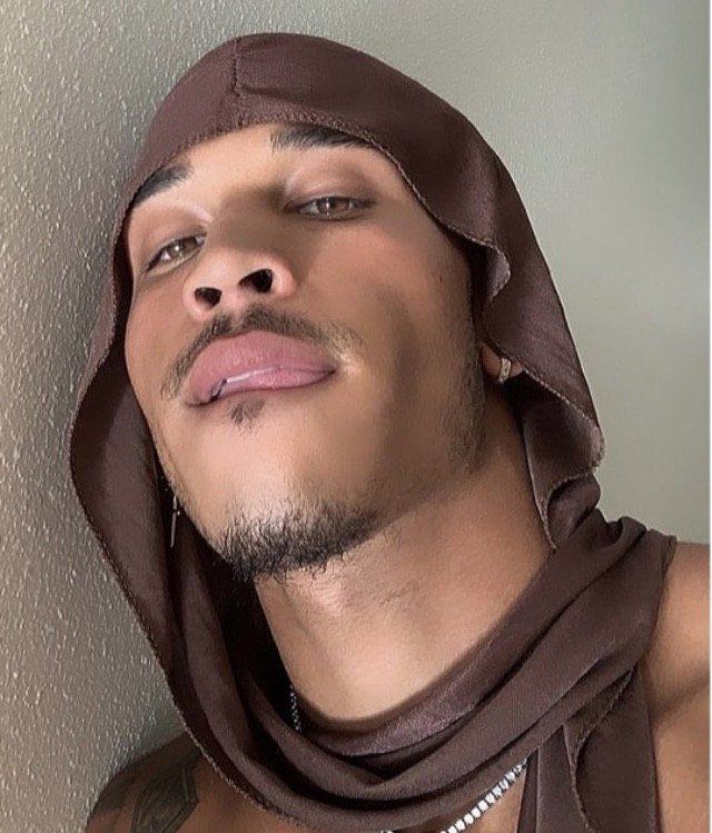 Photo by Headgame with the username @Headgame,  May 1, 2022 at 2:46 PM. The post is about the topic Beautiful brown men and the text says 'Beautiful and brown🔥❤️🙏🏼'