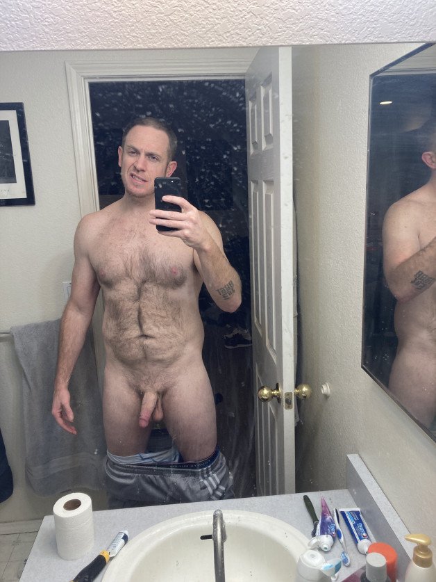 Photo by Thickdickins5240 with the username @Thickdickins5240, who is a verified user,  October 12, 2021 at 4:07 PM. The post is about the topic morning freshness