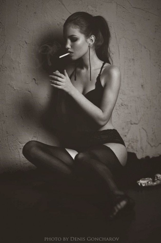 Watch the Photo by Smokefemme with the username @Smokefemme, posted on October 29, 2021. The post is about the topic Smoking babes and Fucking.