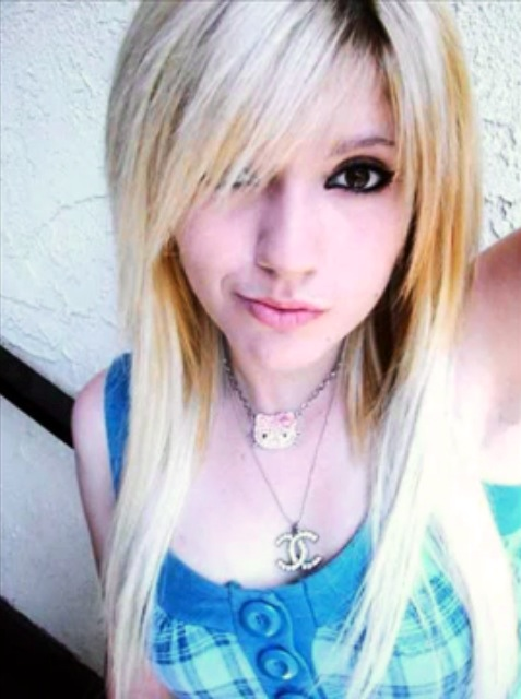 Photo by LilMissMorpho with the username @LilMissMorpho,  March 4, 2012 at 7:29 PM and the text says 'A very different side of Leda Muir #HaiLedaBear  #Leda  #Muir  #LedaMonsterBunny  #blondes  #inspiring  #people  #inspirational  #people  #inspiration  #youtube  #famous  #people  #beauty  #beautiful  #girls  #scene  #girls  #scene  #teens  #originality'