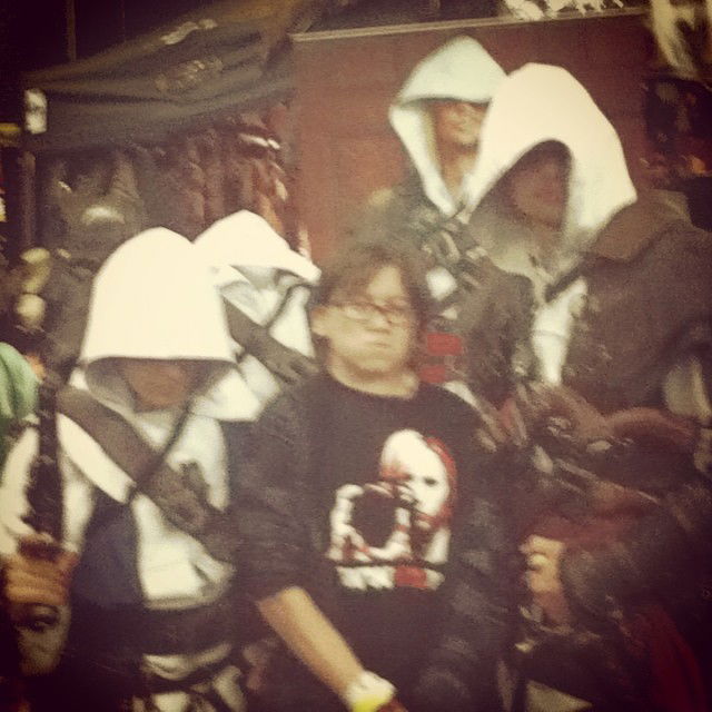 Photo by LilMissMorpho with the username @LilMissMorpho,  May 25, 2014 at 2:05 PM and the text says '#AssassinsCreed #armageddonexpo #assassinscreed  #armageddonexpo'