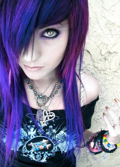 Photo by LilMissMorpho with the username @LilMissMorpho,  February 27, 2012 at 9:14 PM and the text says 'Leda Muir - 
My Idol, My Inspiration, My Everything #Leda  #Muir  #LedaMonsterBunny  #HaiLedaBear  #Leda  #Scene  #Girls  #Beauty  #Youtube  #Inspiration'