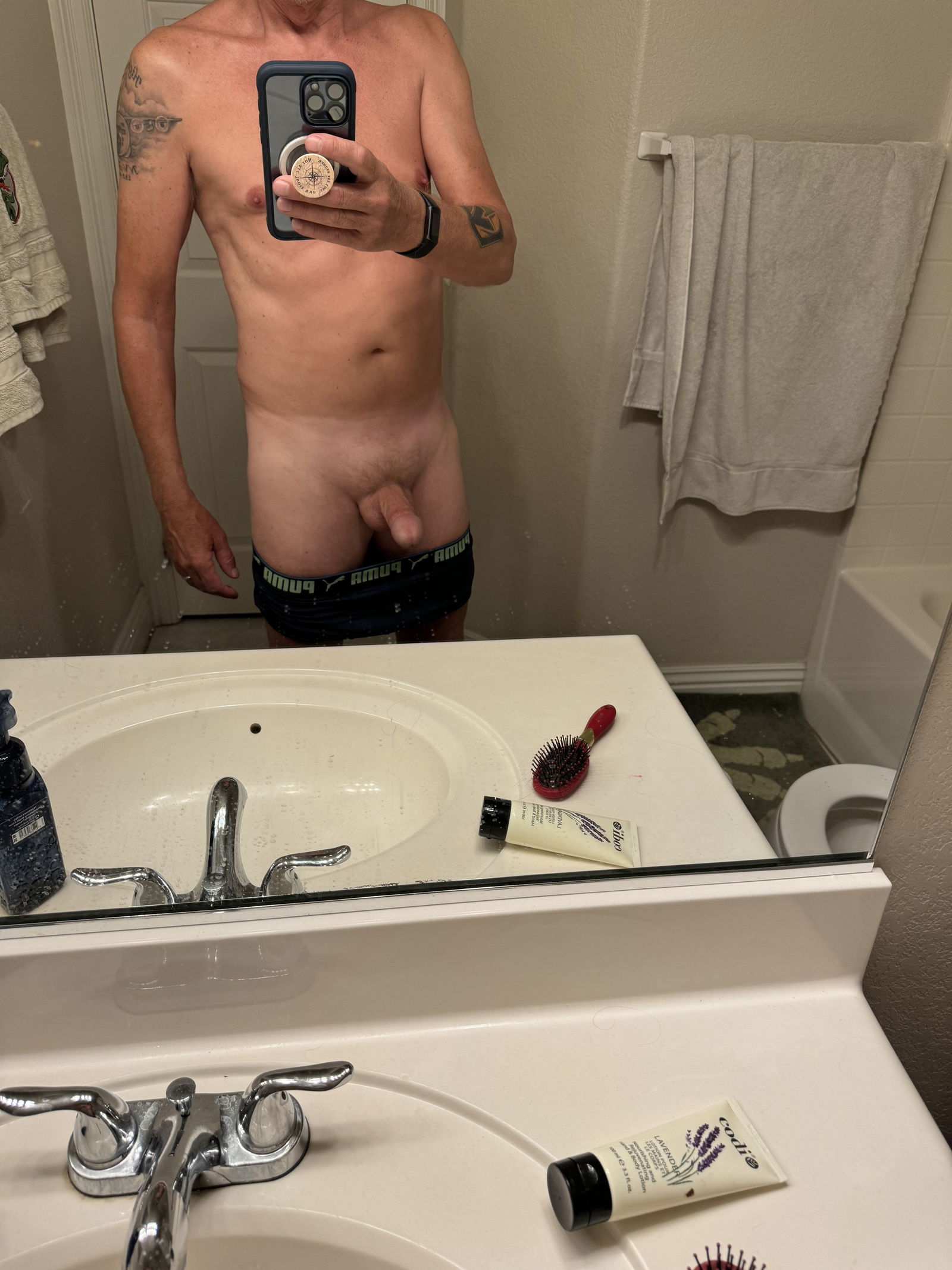 Album by Desertguy with the username @Desertguy, who is a verified user,  June 3, 2024 at 11:27 AM. The post is about the topic Gay and the text says 'Good Morning'