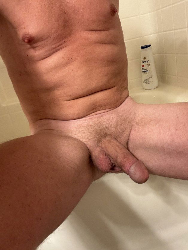 Photo by Desertguy with the username @Desertguy, who is a verified user,  June 12, 2024 at 11:33 AM. The post is about the topic Gay Amateur and the text says 'Hello'