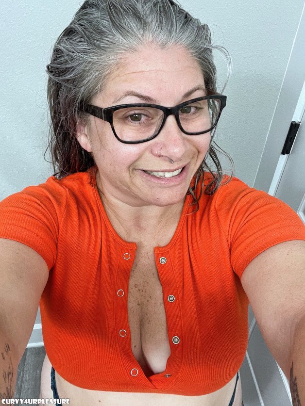 Photo by Curvy4urpleasure with the username @Curvy4urpleasure, who is a star user,  May 22, 2023 at 3:33 PM. The post is about the topic MILF and the text says 'Good morning! Heres hoping your MILF Monday starts off just right! #MILF #Nsfwtw #Nsfwtwt'