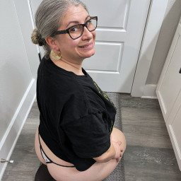Photo by Curvy4urpleasure with the username @Curvy4urpleasure, who is a star user,  April 30, 2023 at 12:43 PM. The post is about the topic MILF and the text says 'You can just repent for your sin later....naughty boy #MILF #Nsfwtw #Nsfwtwt'