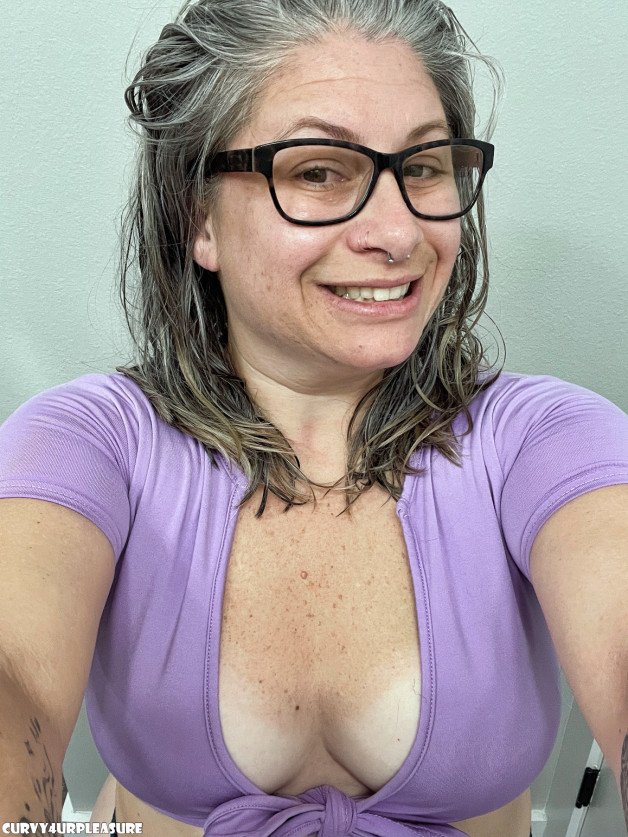 Photo by Curvy4urpleasure with the username @Curvy4urpleasure, who is a star user,  May 21, 2023 at 1:03 PM and the text says 'I need a few more of these tops in different colors don't you think? #Nsfwtw #Nsfwtwt #MILF'