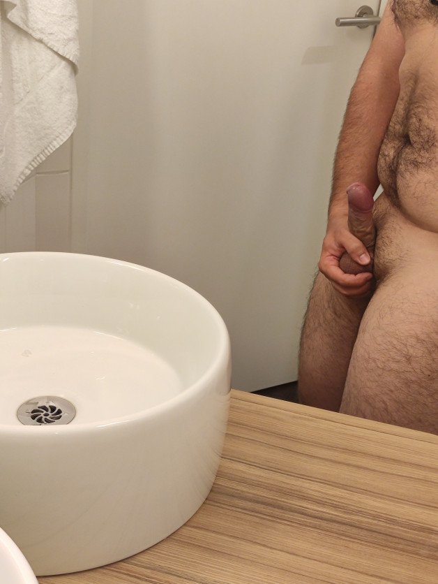 Photo by Lovetogiveujoy3 with the username @Lovetogiveujoy3,  June 15, 2023 at 8:57 AM. The post is about the topic Show your DICK and the text says 'bored at the hotel. cum play 🥵😋'