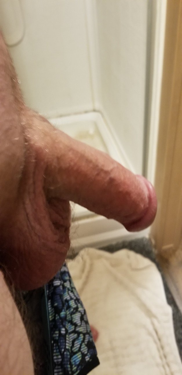 Photo by Countryboyburns with the username @Countryboyburns,  October 26, 2021 at 10:08 AM. The post is about the topic Rate my pussy or dick