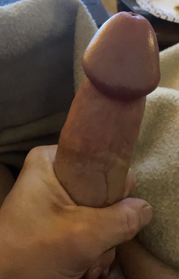 Photo by random107 with the username @farpoint499642,  February 28, 2022 at 2:24 PM. The post is about the topic Big dicks and the text says 'about 1/2 jacked'