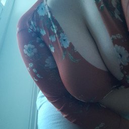 Photo by OhNo.Apricot with the username @OhNo.Apricot,  November 9, 2021 at 12:05 AM. The post is about the topic Big Natural Boobs