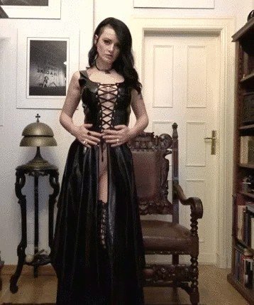 Photo by IndyFun with the username @IndyFun,  April 12, 2022 at 2:48 PM. The post is about the topic Goth Girls