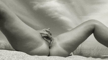 Photo by derBerliner70 with the username @derBerliner1970,  May 15, 2024 at 8:39 PM. The post is about the topic erotic of monochrome and the text says '😈




#outdoors #beach #femme_masturbation #femme_ejaculation #squirting'