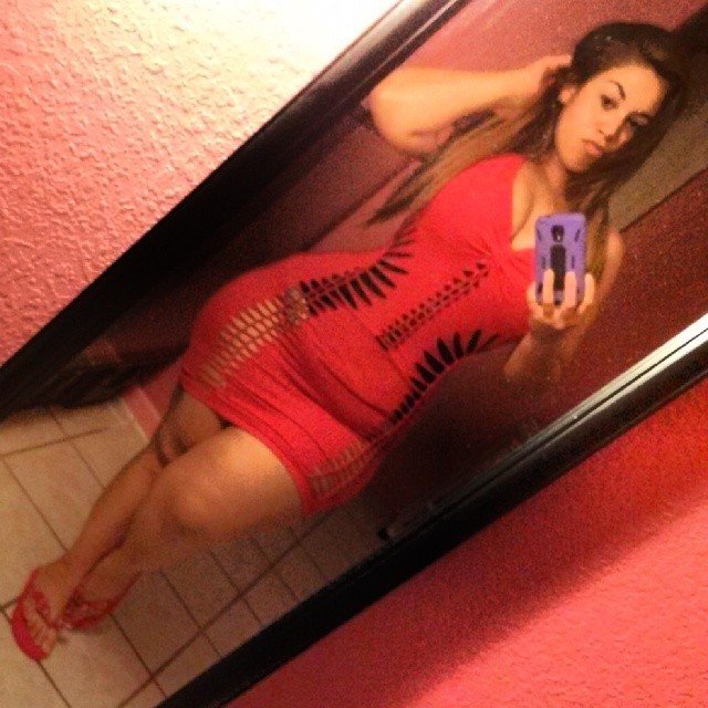 Photo by TONYBIG714 with the username @TONYBIG714,  July 3, 2014 at 6:14 PM and the text says '#tanaharis  #tanaharis  #rivas  #thick  #thighs  #thick  #latina  #thickness  #thickncurvy  #hips  #thighs'