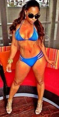 Photo by TONYBIG714 with the username @TONYBIG714,  June 24, 2014 at 5:27 PM and the text says '#ashanti  #thick  #thighs'