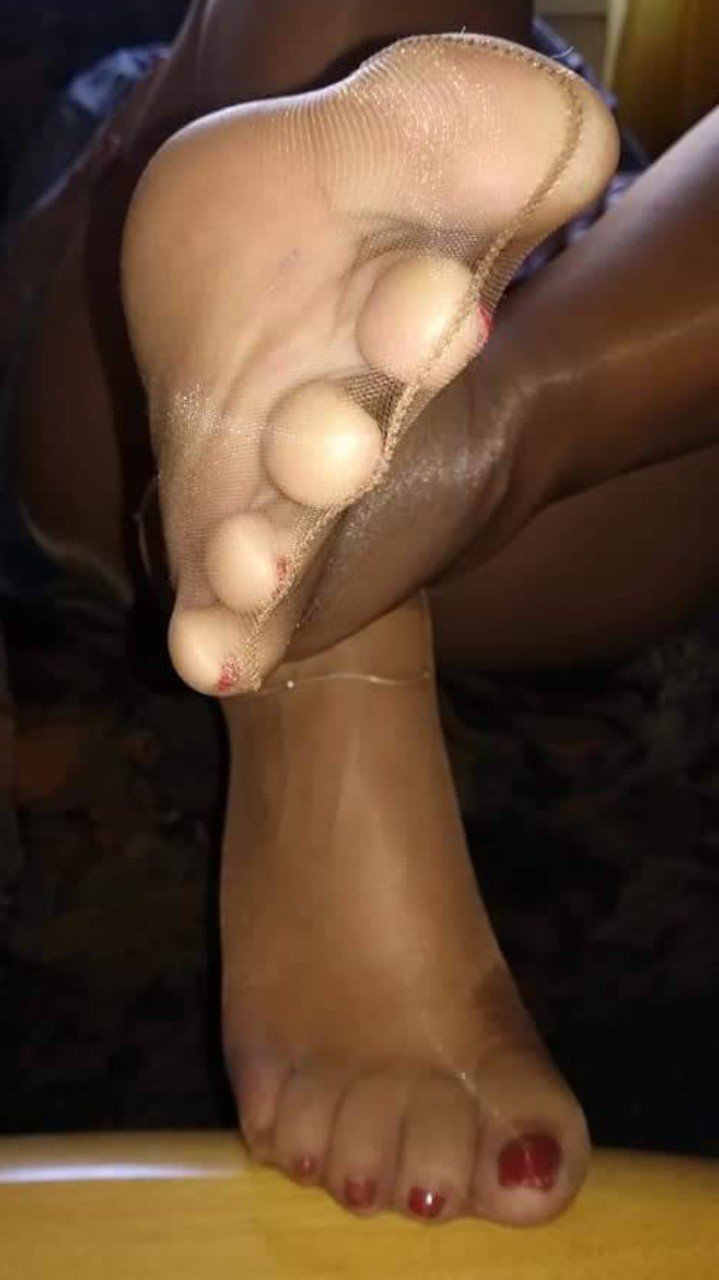 Album by STEEL-DREAM with the username @Steeldream,  December 18, 2021 at 8:27 AM. The post is about the topic Pantyhose toes and the text says 'milf'