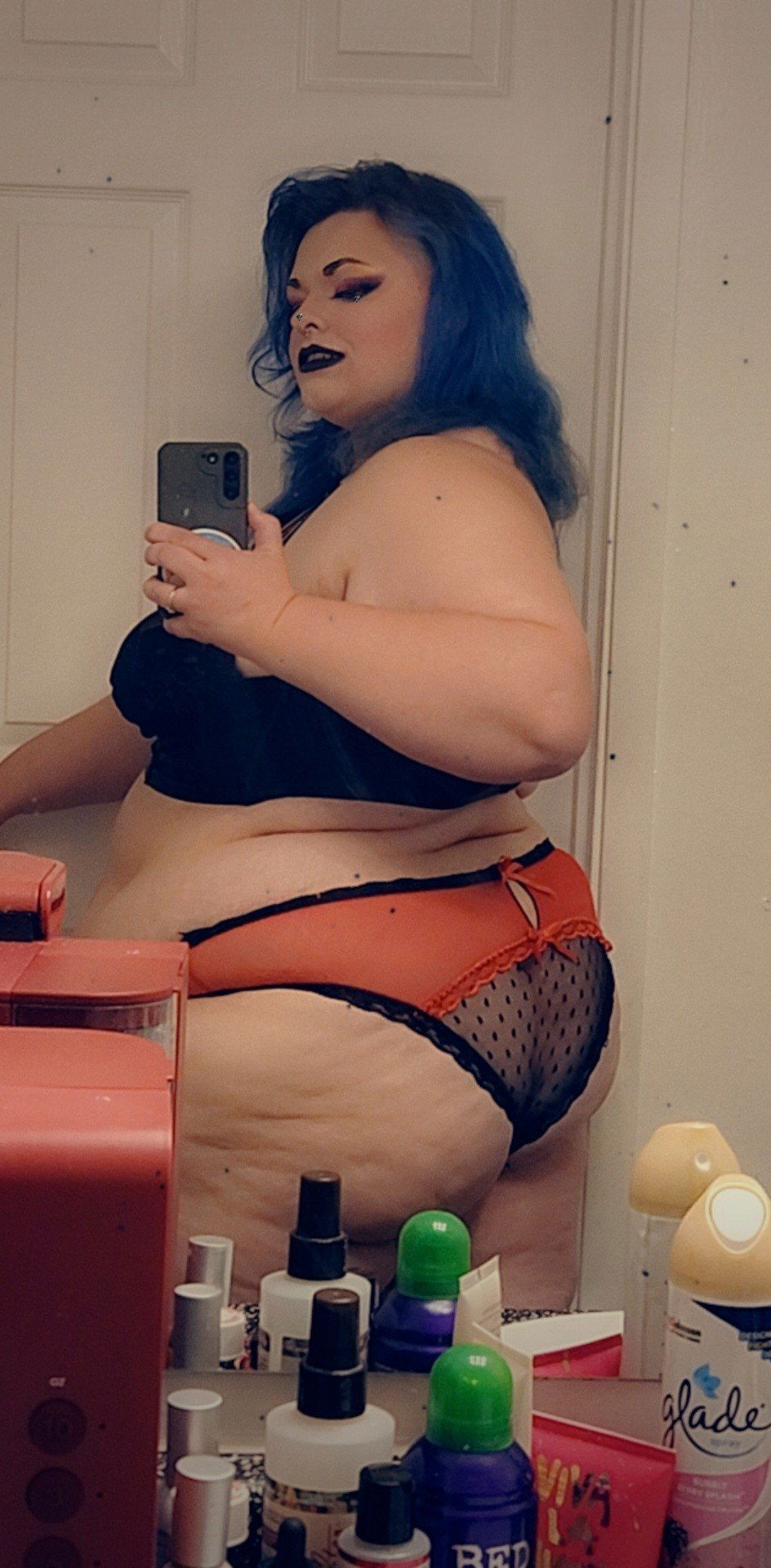 Photo by Chy.mama with the username @Chy.mama,  May 6, 2022 at 2:34 AM. The post is about the topic BBW and Chubby and the text says '#bww #fat #bigtiddygoth #boobs #ass #kitten'