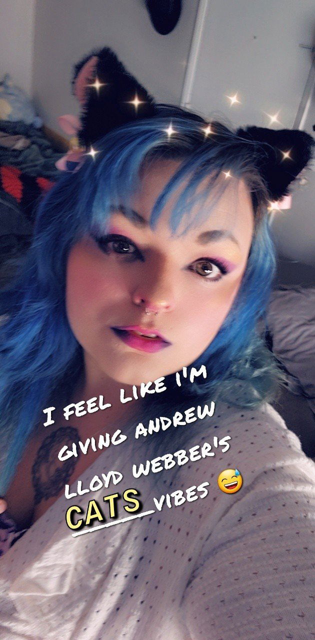 Album by Chy.mama with the username @Chy.mama,  May 6, 2022 at 2:34 AM. The post is about the topic BBW and Chubby and the text says '#bww #fat #bigtiddygoth #boobs #ass #kitten'