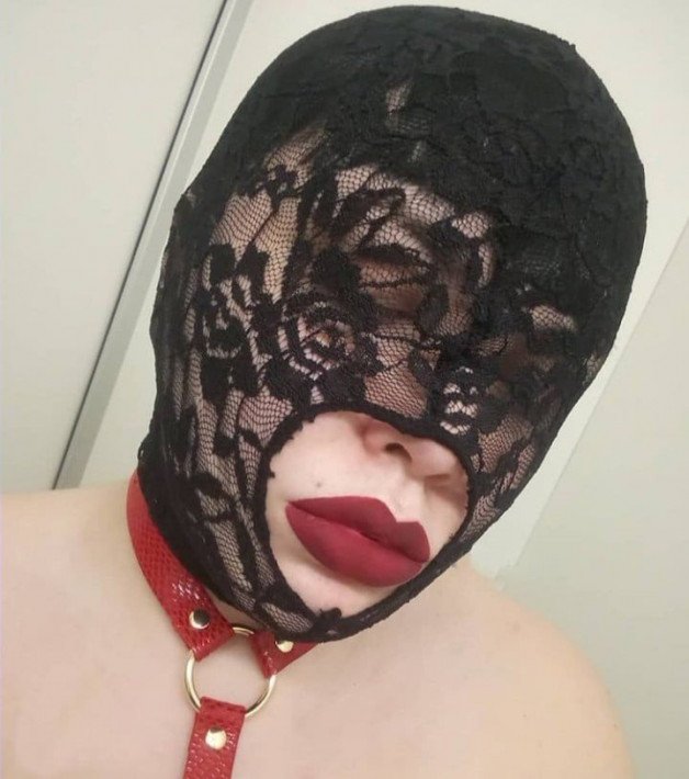 Photo by wotan with the username @wotan,  January 25, 2022 at 1:31 PM. The post is about the topic Domination, Fetish, Bdsm, Mistress and the text says 'love mask!'