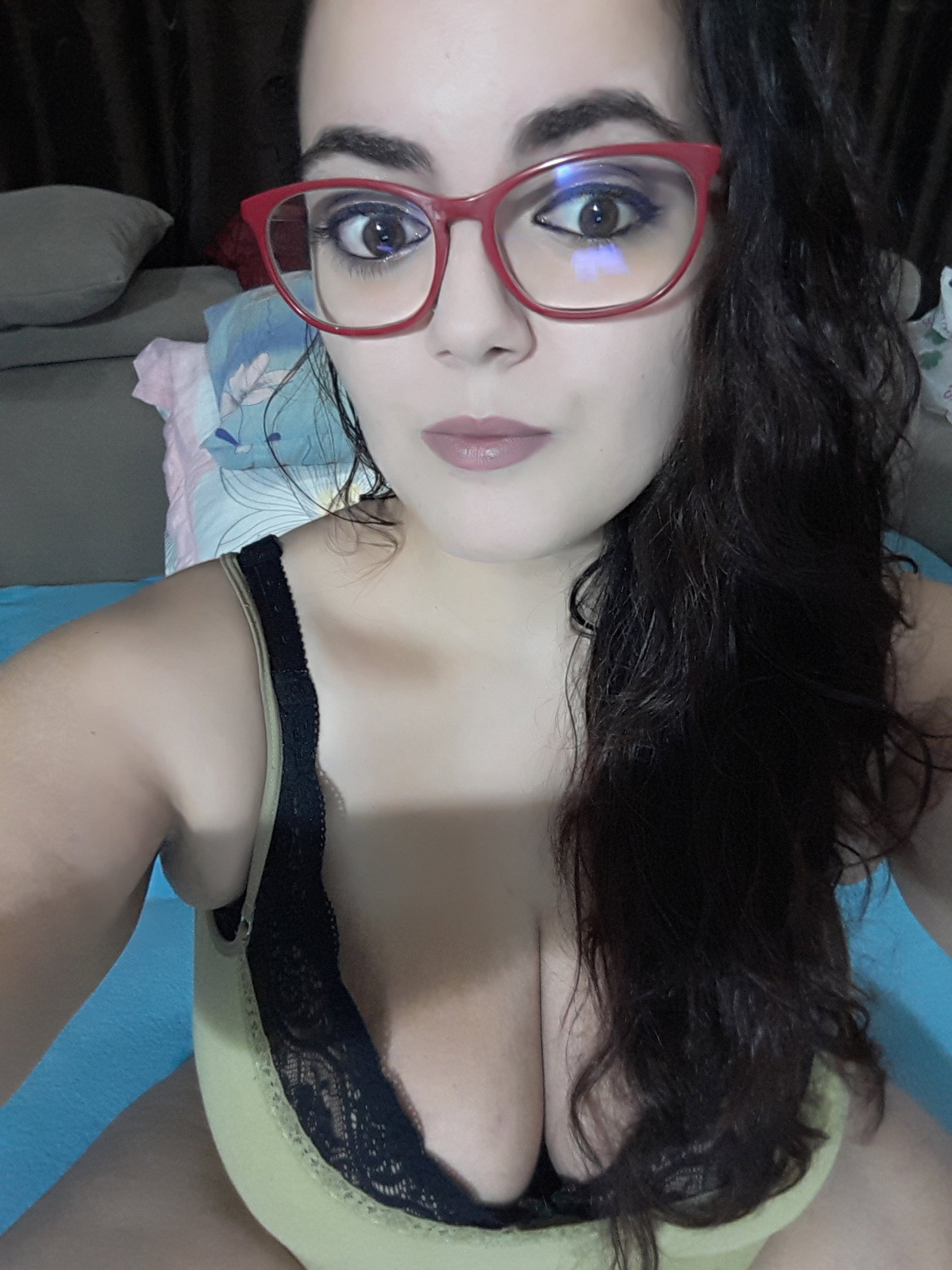 Photo by BustyVonKat with the username @BustyVonKat, who is a star user,  January 23, 2019 at 11:27 PM and the text says 'Join me on chaturbate.com and myfreecams'