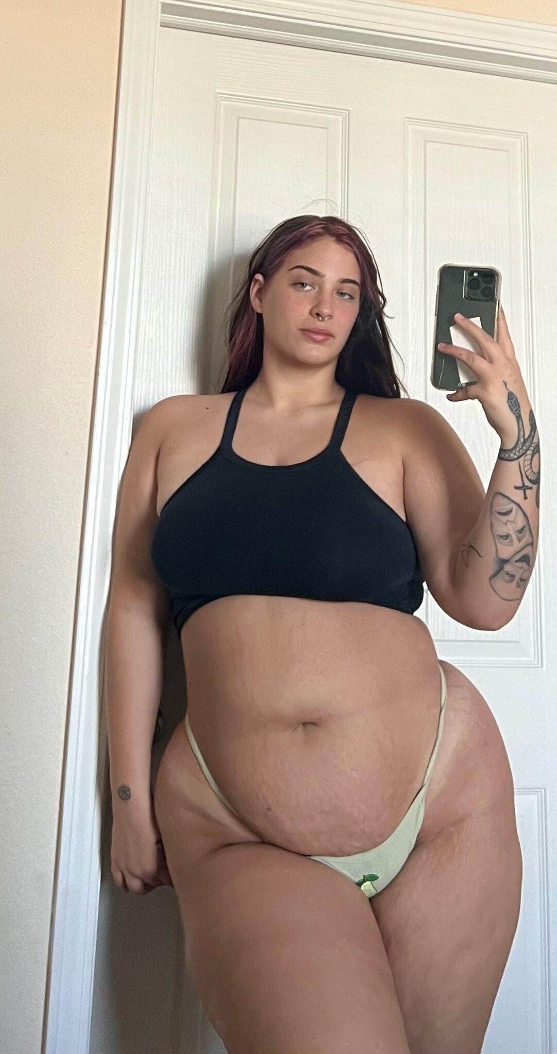 Album by TonyWarmer with the username @TonyWarmer,  April 10, 2023 at 8:02 PM. The post is about the topic Thick and BBW Women