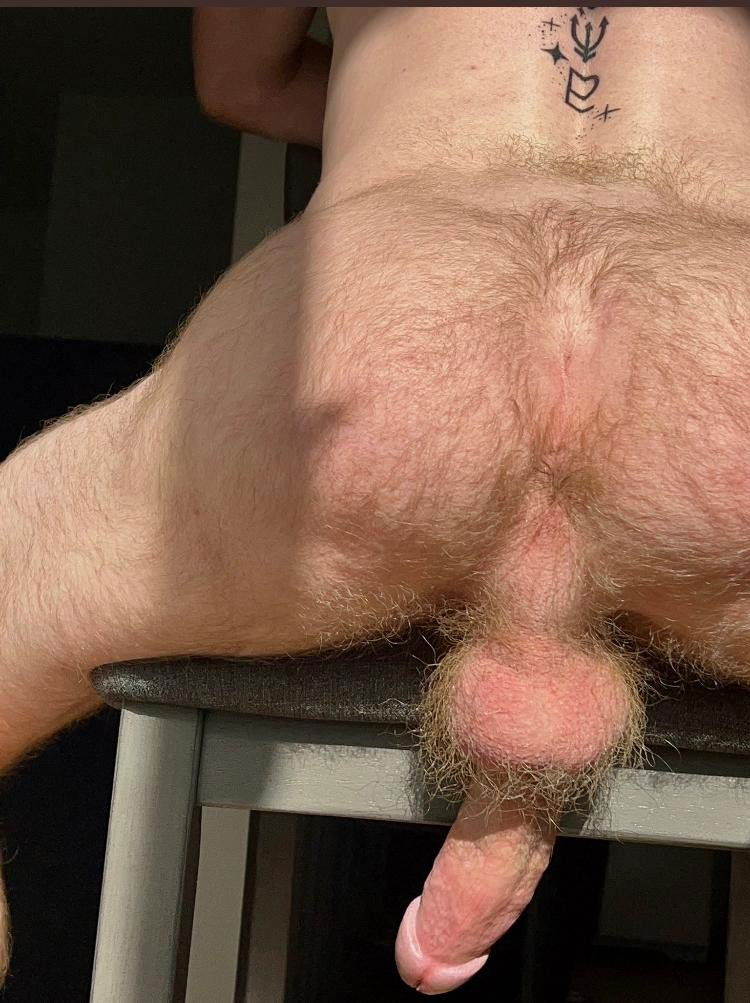Photo by Daddyhp100 with the username @Daddyhp100,  January 8, 2022 at 8:47 PM. The post is about the topic Hot fit hairy furry str8 guy’s ass spreading