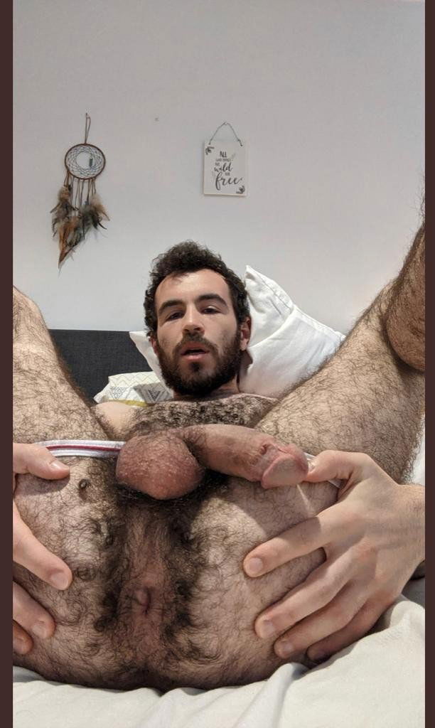 Photo by Daddyhp100 with the username @Daddyhp100,  January 8, 2022 at 8:47 PM. The post is about the topic Hot fit hairy furry str8 guy’s ass spreading