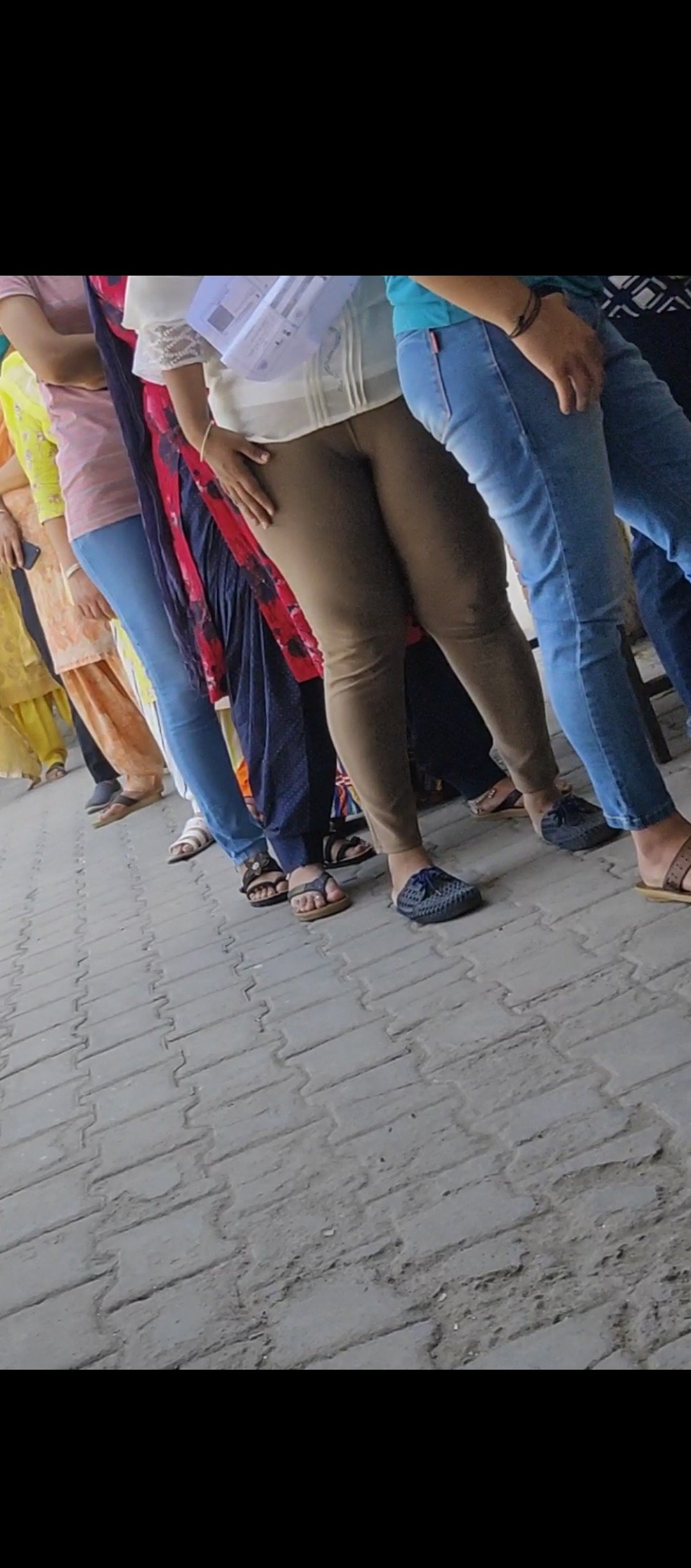 Photo by Rimu Gupta with the username @rimuneelgupta,  January 9, 2022 at 3:24 PM. The post is about the topic voyeurism and the text says 'Hot chubby teen with tight leggings flashing cameltoe in public showing her soft pussy lips'