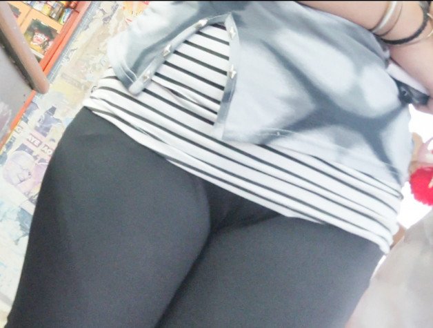 Album by Rimu Gupta with the username @rimuneelgupta,  January 9, 2022 at 3:39 PM. The post is about the topic Cameltoe and the text says 'Hot sister's pants are too tight to hide that chubby pussy lips and tight ass'