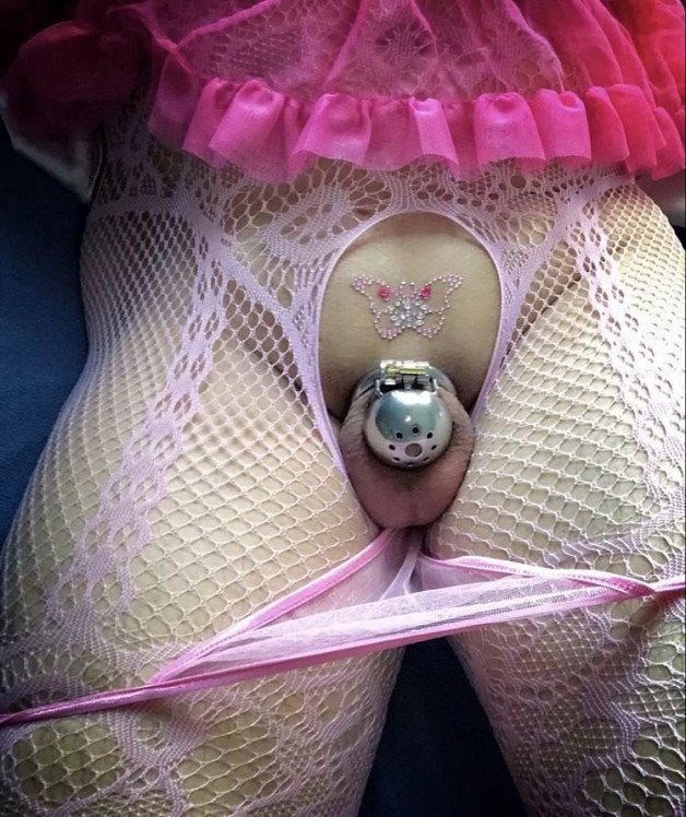 Photo by Bebestonewell with the username @Bebestonewell,  January 20, 2022 at 2:51 PM. The post is about the topic Trans and the text says 'Pink Butterfly 
#trans #chastity #oc'
