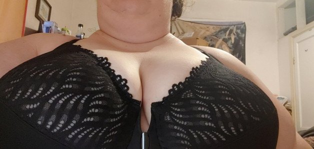 Photo by Jasss67 with the username @Jasss67,  January 23, 2022 at 10:52 PM. The post is about the topic Sexy BBWs and the text says 'big fat tits to cum on.  #bbw #boobs #tits'