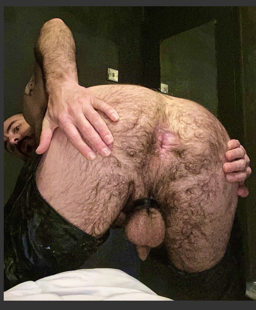 Photo by daddyhp with the username @daddyhp,  January 31, 2022 at 7:00 PM. The post is about the topic Hairy butt