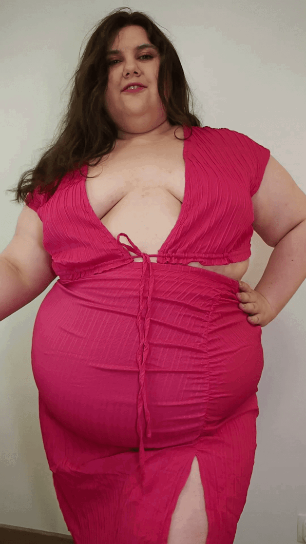 Photo by Anastasia Gree with the username @AnastasiaGree, who is a star user,  September 16, 2024 at 1:53 PM and the text says '#bbw #ssbbw #face'