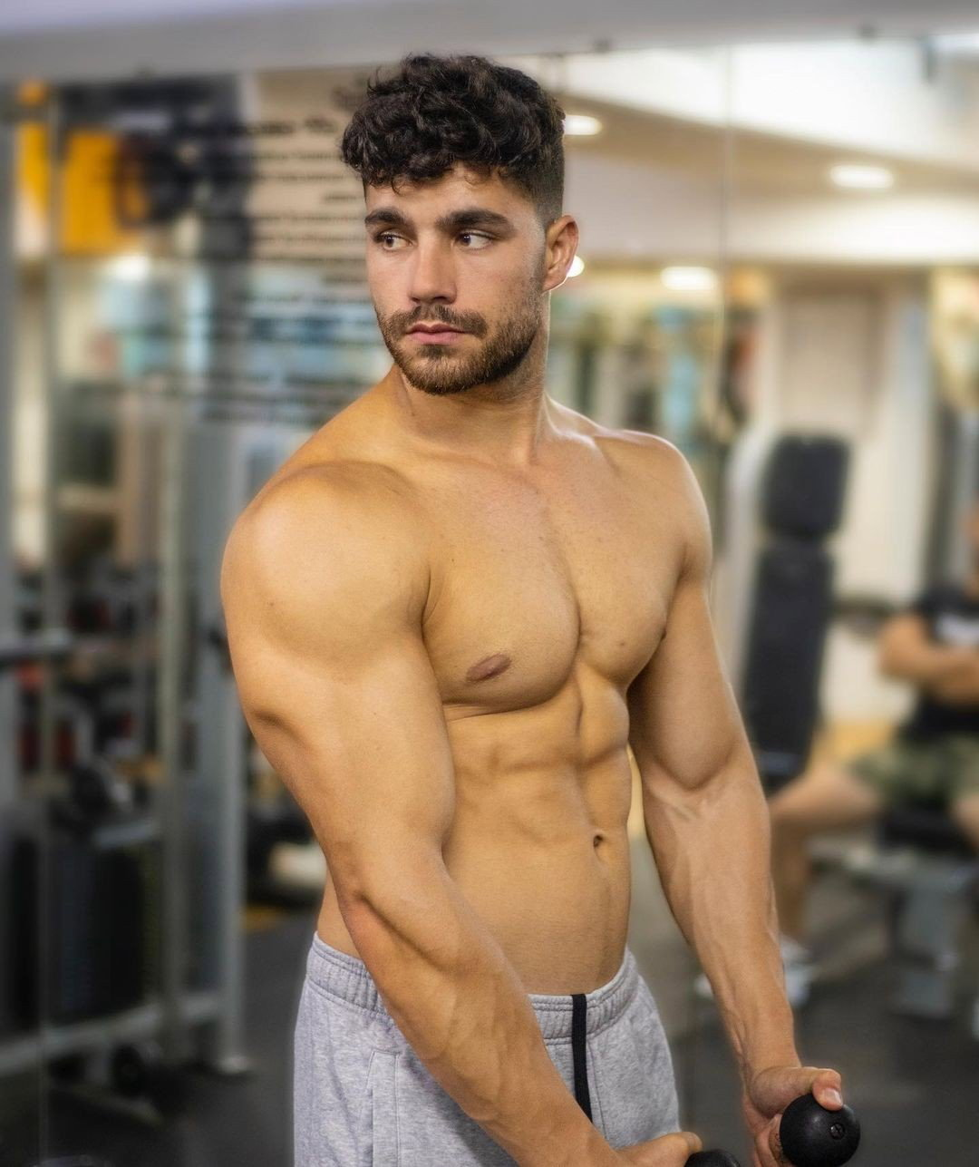 Photo by pmhu4242 with the username @pmhu4242,  January 18, 2022 at 4:12 AM. The post is about the topic musclegay and the text says '#musclegay #hunk #hotguys #sixpack'