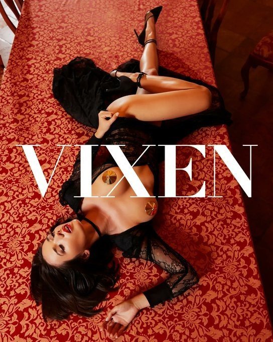 Photo by VIXEN with the username @VIXEN, who is a brand user,  February 23, 2022 at 7:49 PM. The post is about the topic Great Outdoors and the text says 'Spellbound by this absolute bombshell 🌹 #EveSweet 🌹 Have you seen her new trailer yet?
#AlbertoBlanco

https://sharesome.com/get/sidehustle'