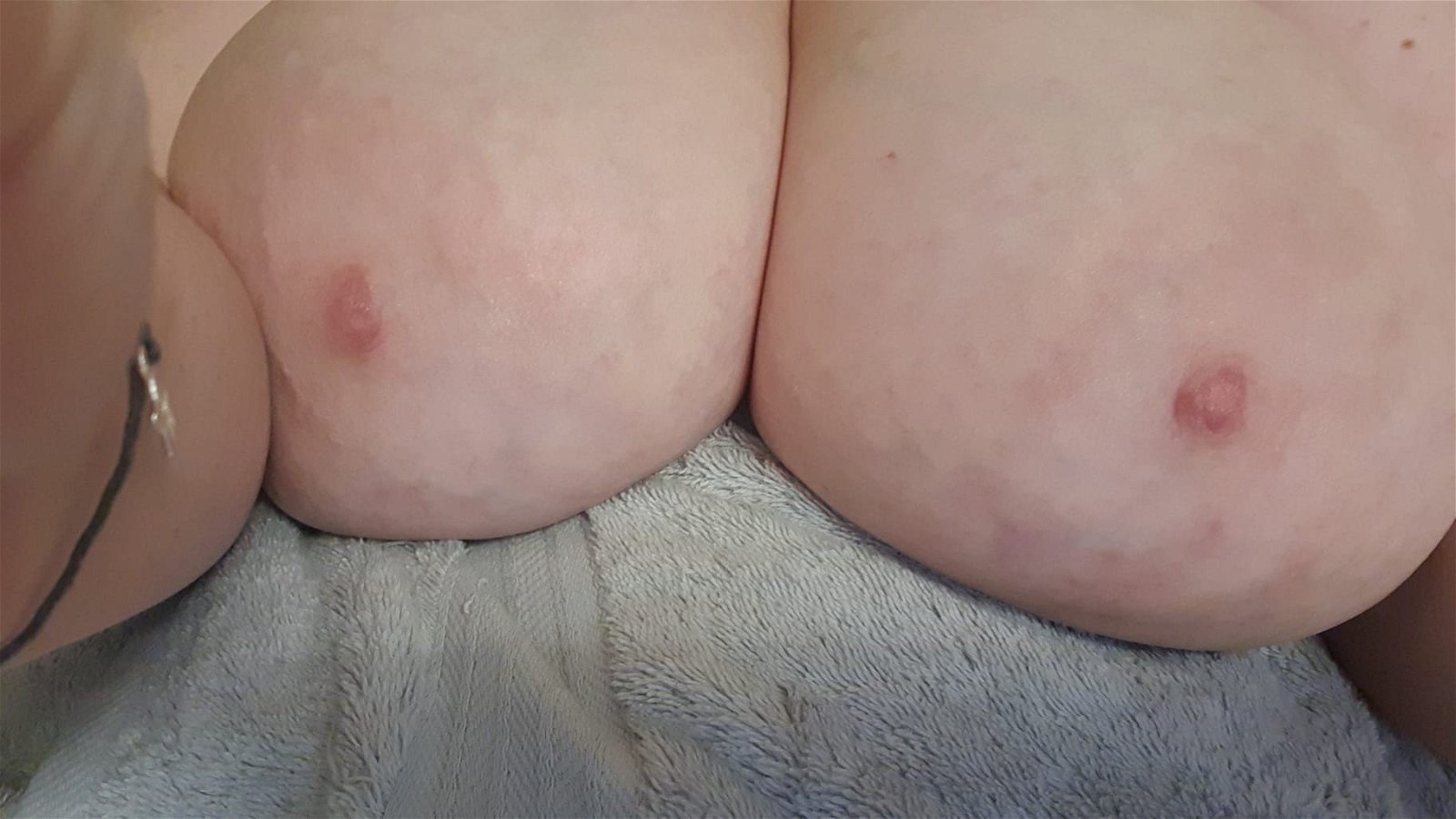 Photo by 38hboobs with the username @38hboobs,  March 17, 2023 at 8:28 AM. The post is about the topic chubby amateurs and the text says 'Who wants to feel up my big tits?'