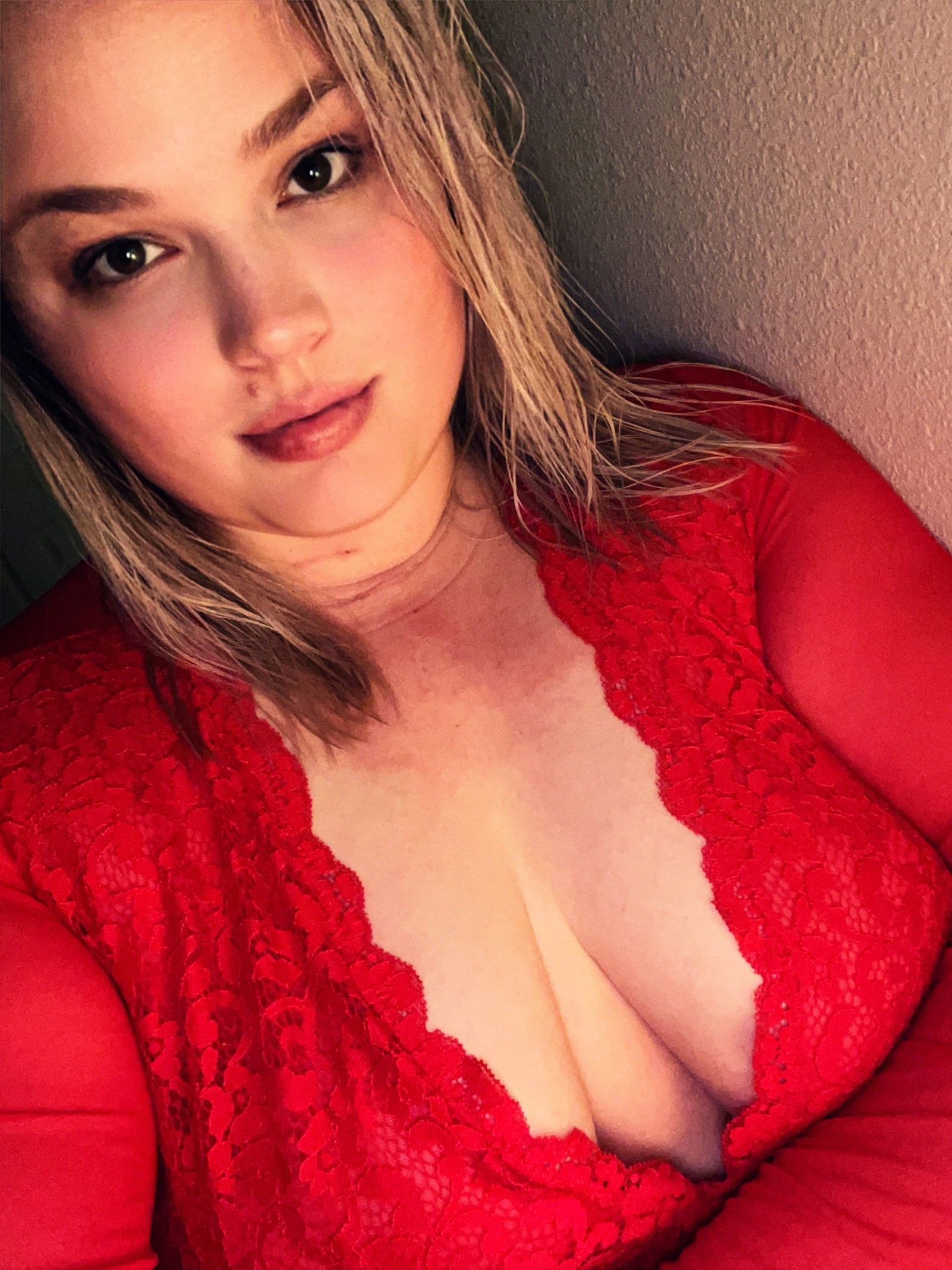 Album by April Mae with the username @iamaprilmae, who is a star user,  February 2, 2022 at 9:45 PM. The post is about the topic OnlyFans Verified Models and the text says 'Cum visit your nextdoor brown eyed girl ♥️💋 FREE SUB 💋♥️www.onlyfans.com/iamaprilmae'