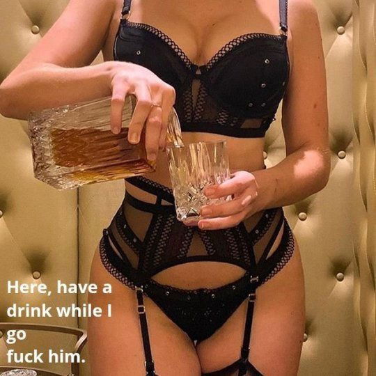 Photo by playfulfacial with the username @playfulfacial,  January 17, 2024 at 2:40 PM. The post is about the topic Hotwife caption