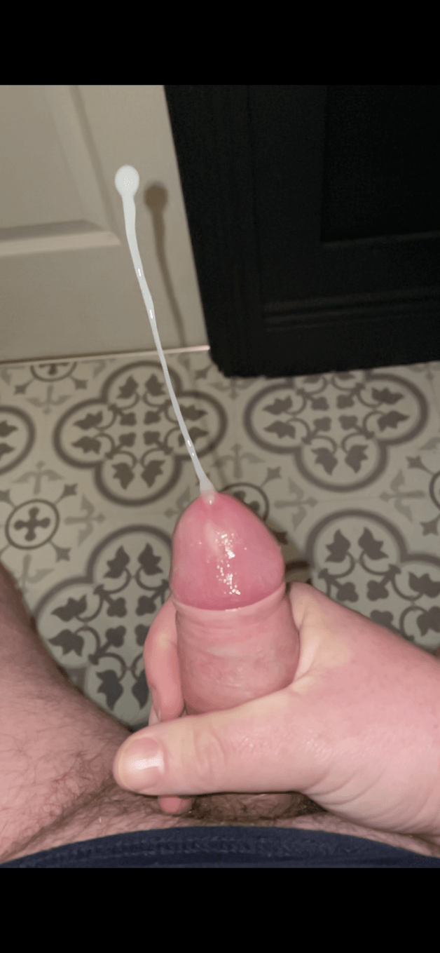 Photo by CDtommy with the username @CDtommy,  March 18, 2022 at 12:41 AM. The post is about the topic HornyIrish and the text says 'midt cumshot. it felt great
#cumshot #wank #relaxing'
