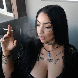 Photo by AmberdeeXXX with the username @amberdeexxx,  March 14, 2022 at 2:44 PM. The post is about the topic Homemade and the text says 'morning cigarette'
