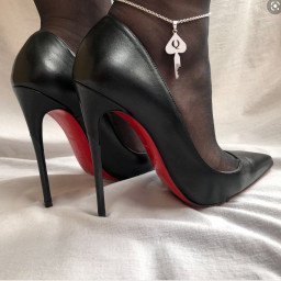 Photo by naughtywife80 with the username @naughtywife80,  March 4, 2022 at 5:24 PM. The post is about the topic Hotwife and the text says 'Early present from hubby for the party. My new heels. Dont worry darling if anyone asks what the keys for I wont tell them. I'll tell them to google it'