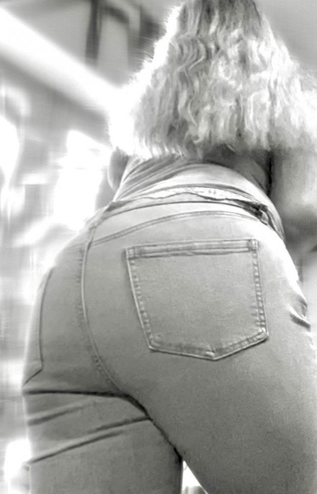 Photo by LuvitorhateitCouple with the username @Luvitorhateit, who is a verified user,  August 29, 2022 at 3:53 PM. The post is about the topic Jeans and the text says 'Vixen awife in Jeans.

#jeans #bigbootynjeans #comespankme
#'