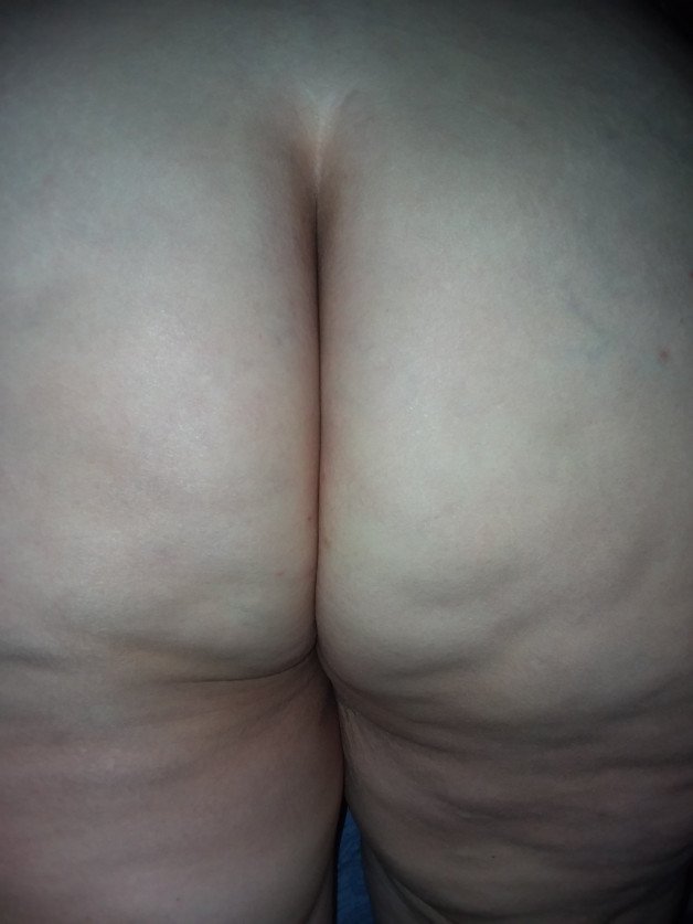 Photo by TraceyWhiteslut with the username @TraceyWhiteslut,  January 21, 2023 at 3:08 AM. The post is about the topic BBW Asses