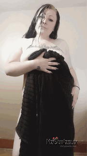 Photo by MzQuinzelix with the username @MzQuinzelix, who is a star user,  March 24, 2022 at 12:34 PM and the text says '#bbw #gothgirl #milf #bigtits'