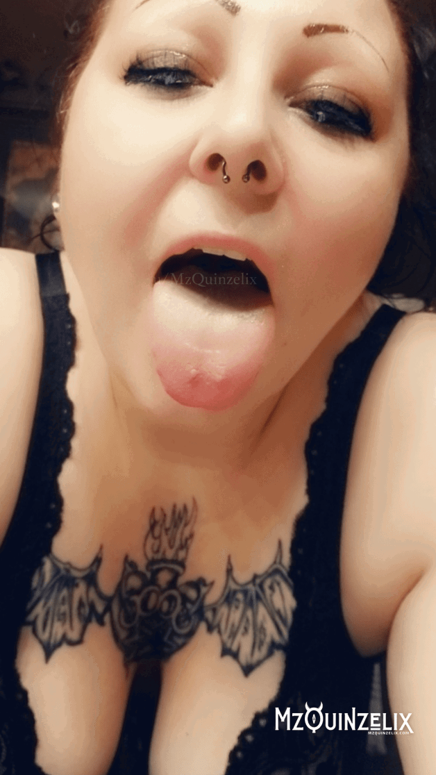 Photo by MzQuinzelix with the username @MzQuinzelix, who is a star user,  May 14, 2023 at 1:56 PM and the text says 'would you cum in my mouth?

#bbw #milf #camgirl #cammodel #cleavage'