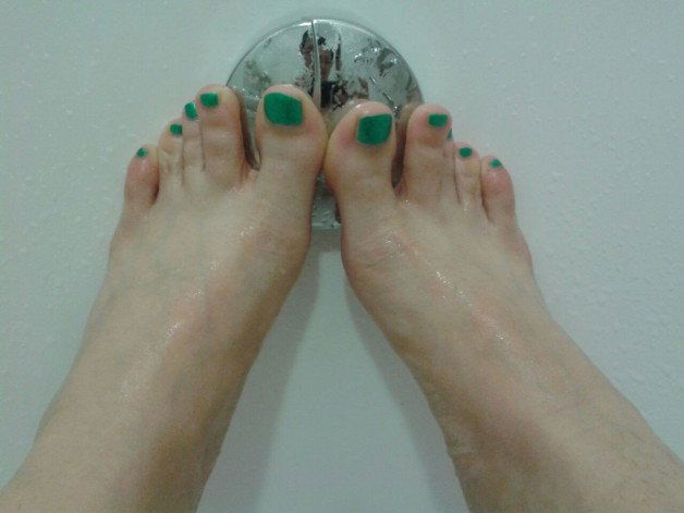 Photo by HCC with the username @HCC, who is a verified user,  July 15, 2023 at 5:34 PM. The post is about the topic Sexy Feet and the text says '#sexyfeet
#toes
#feet
#nailpolish'